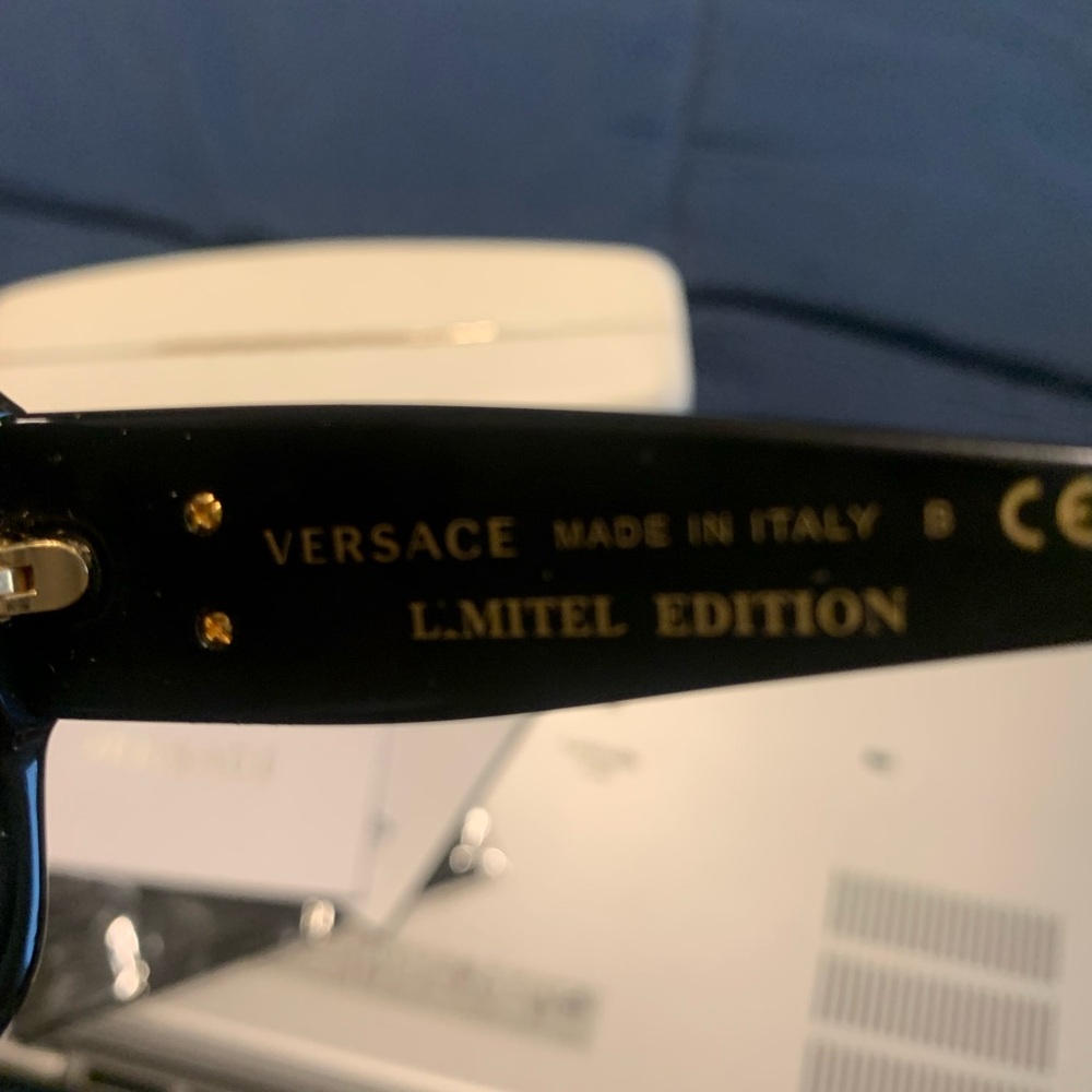 Versace Black Gradient Square Sunglasses - image 8